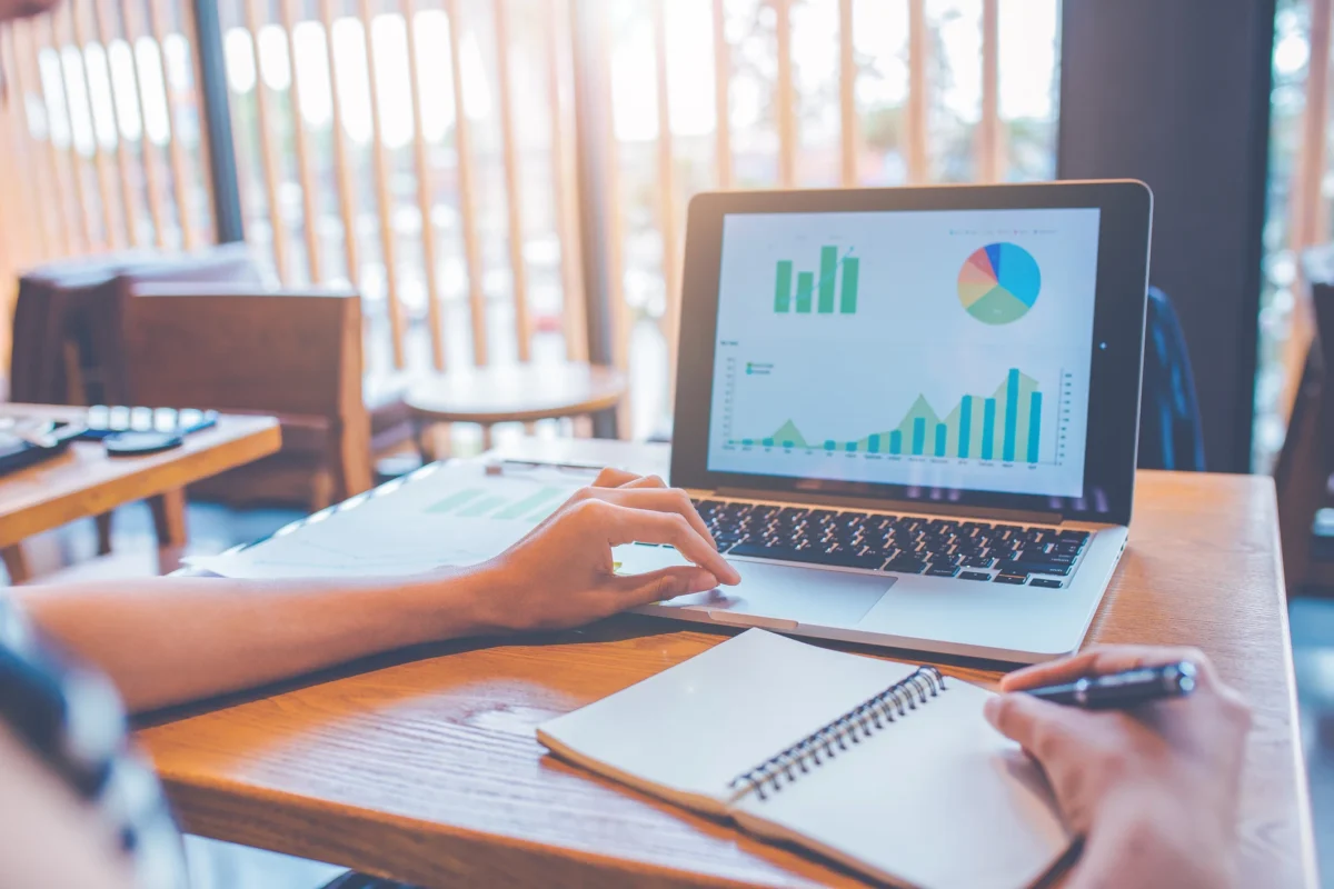 Stock Trading vs Investing: Key Differences, Risks & Best Strategy (2025 Guide)