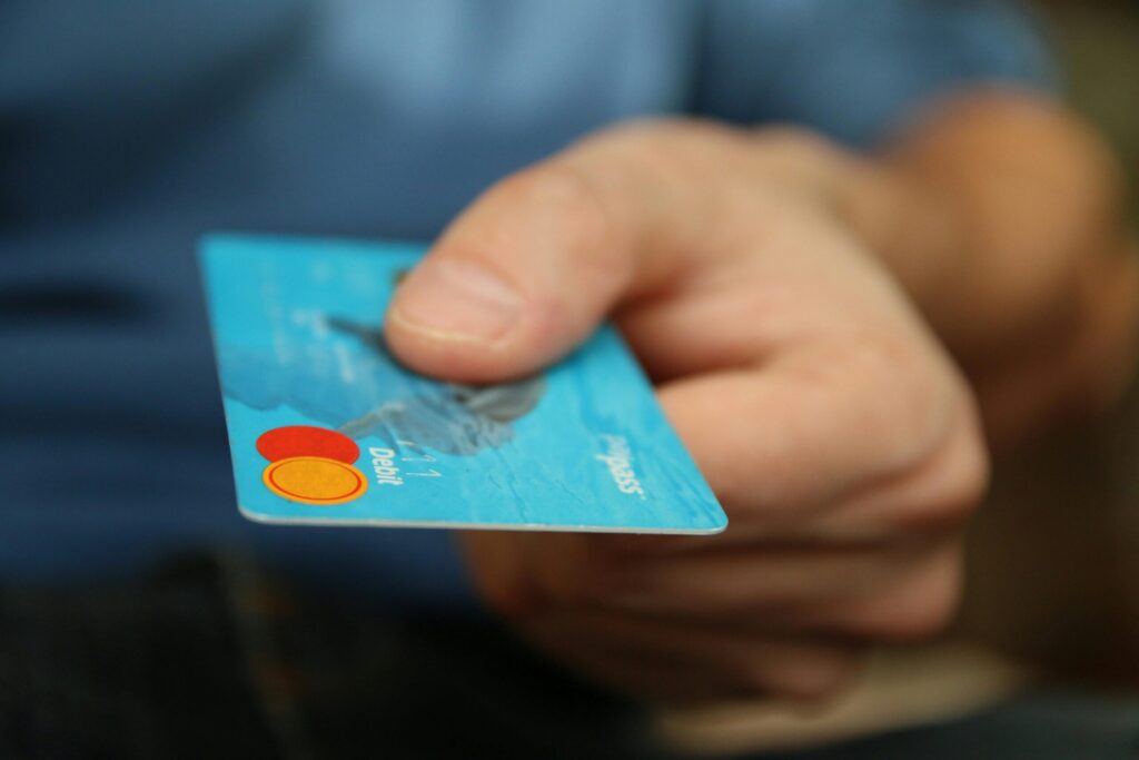 Best travel credit cards digital nomads 2025