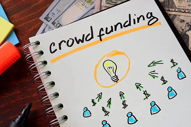 Real estate crowdfunding as a smart passive income idea for 2025