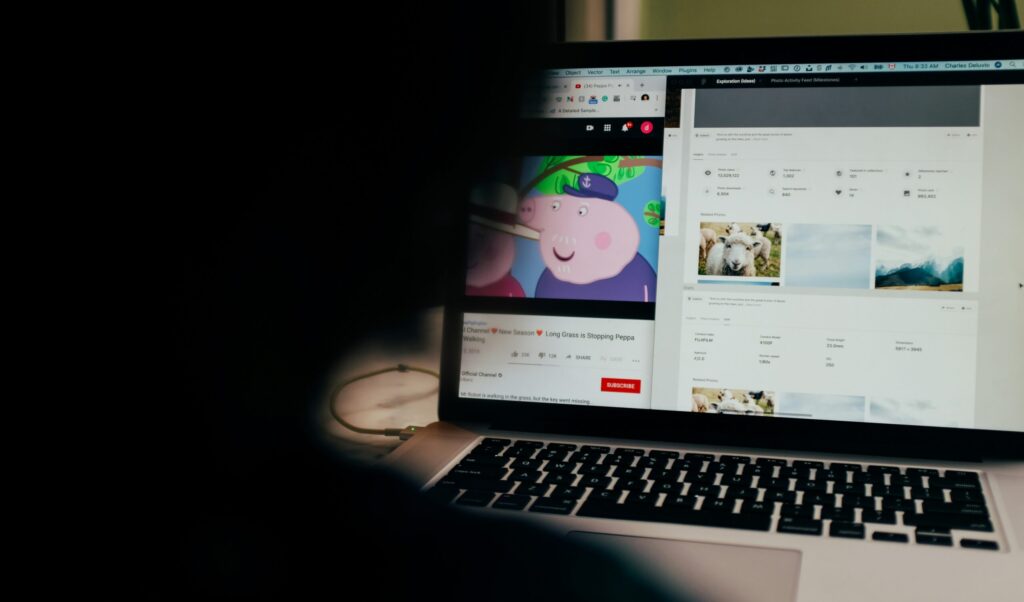 Creative passive income ideas – monetizing blogs and YouTube channels