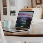 Best SEO Practices for Bloggers 2025 — hero image showing blogger and analytics dashboard