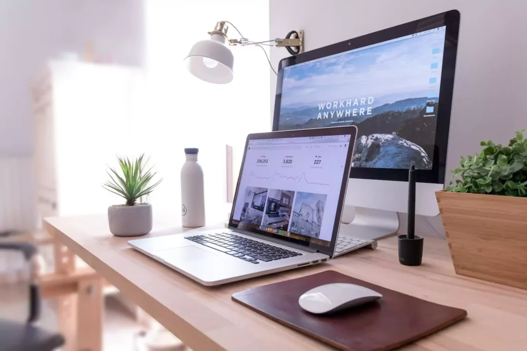 best wordpress themes for bloggers workspace setup