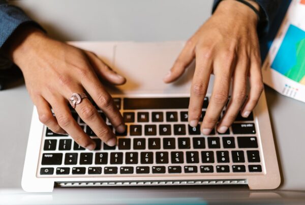 email list building strategies for bloggers