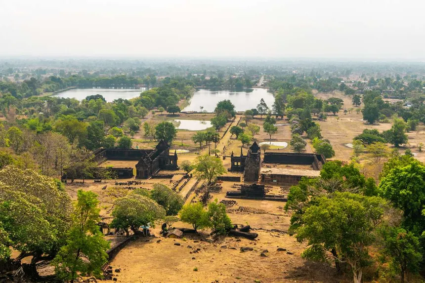 cities in Laos for digital nomads Pakse budget travel waterfalls and local lifestyle